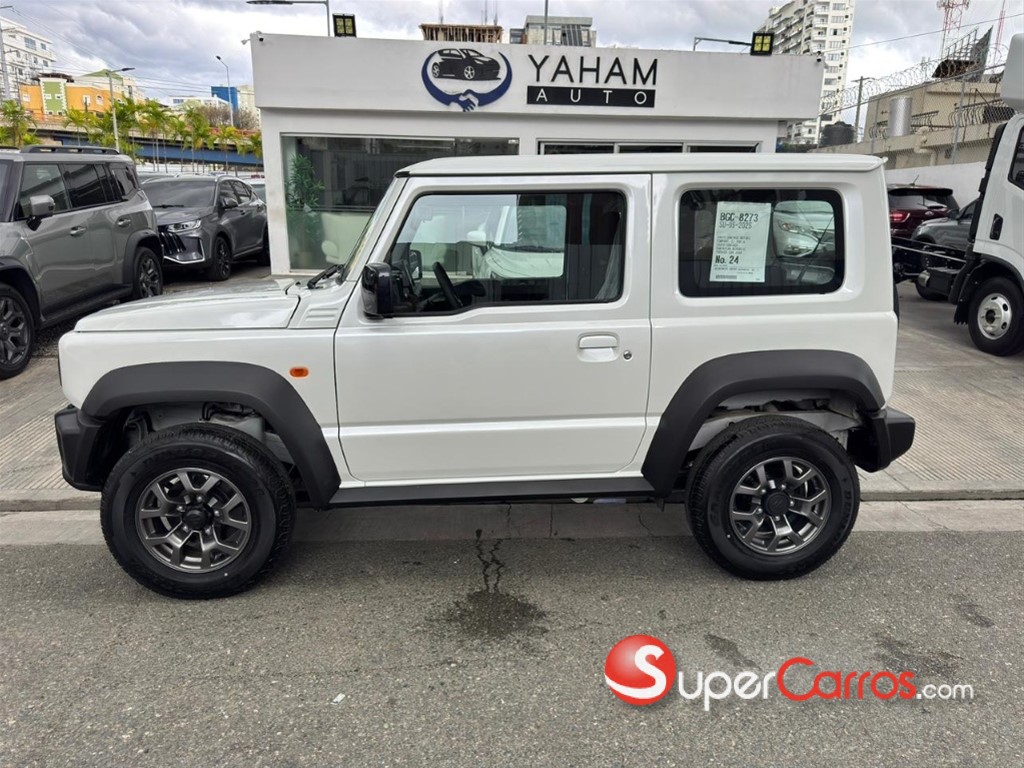 2026 Suzuki Jimny GLX — foto 4 / 12