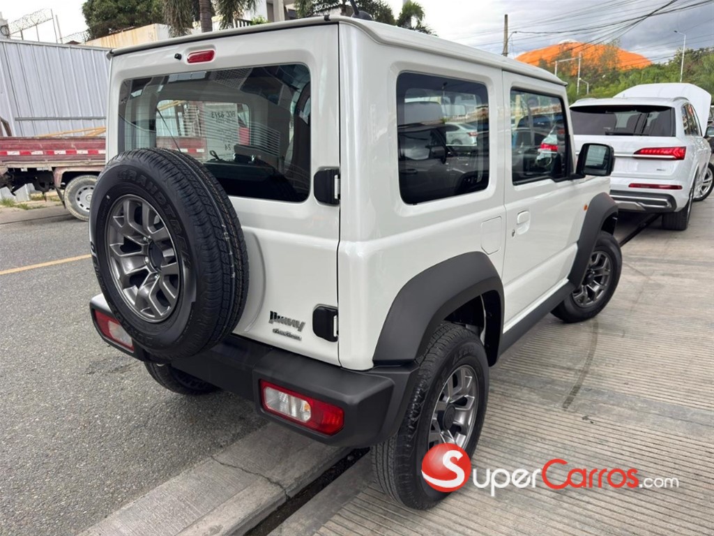 2026 Suzuki Jimny GLX — foto 5 / 12