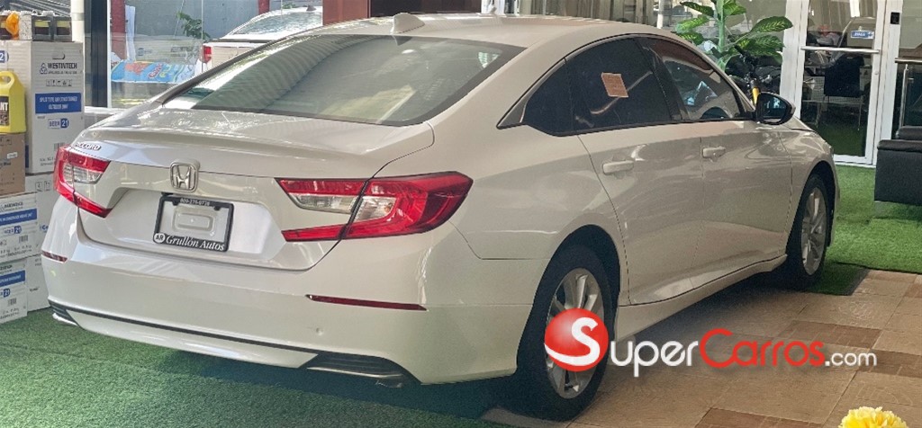 2020 Honda Accord LX — foto 6 / 8