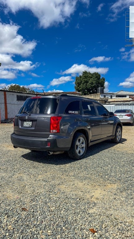 2009 Suzuki XL7 — foto 4 / 9