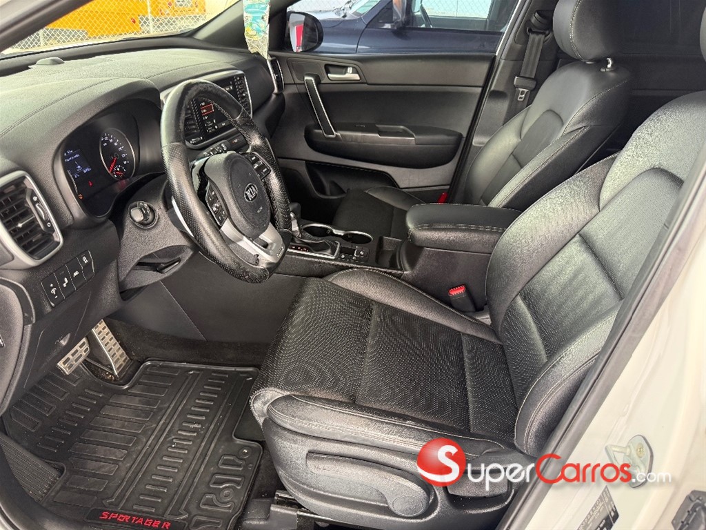2020 Kia Sportage CRDI — foto 7 / 9