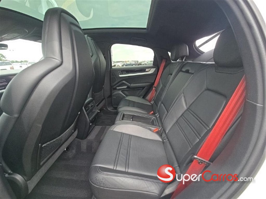 2024 Porsche Cayenne Coupe S — foto 10 / 12