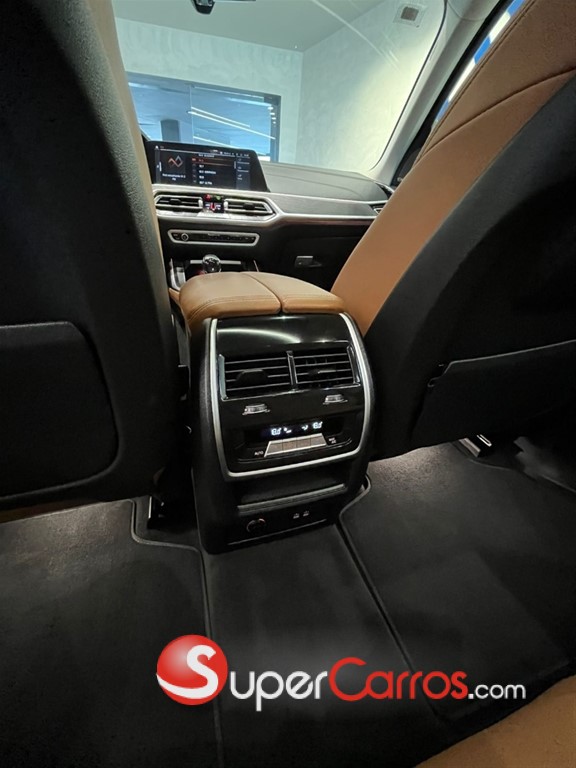 2022 BMW X 7 XDrive 30d — foto 11 / 12