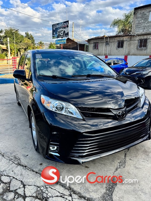 2020 Toyota Sienna LE — foto 5 / 11