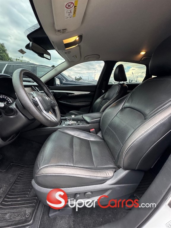 2019 Infiniti QX-50 — foto 6 / 10
