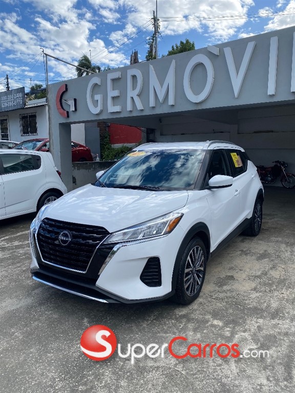 2022 Nissan Kicks SV — foto 2 / 10