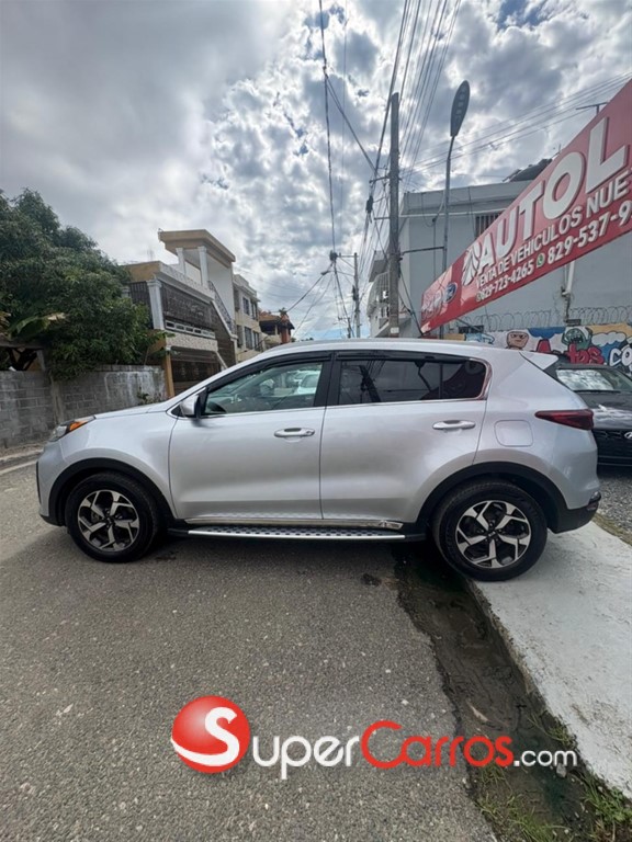 2020 Kia Sportage LX — foto 6 / 11