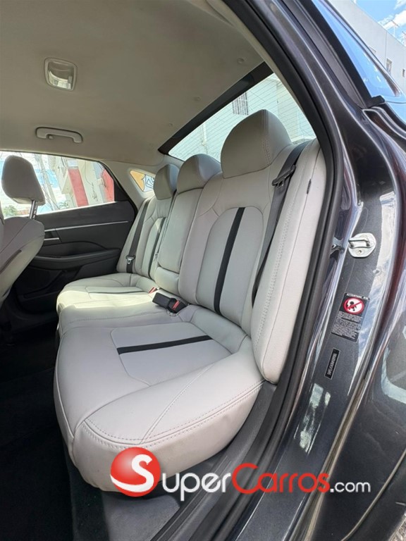 2021 Hyundai Sonata SEL — foto 4 / 12