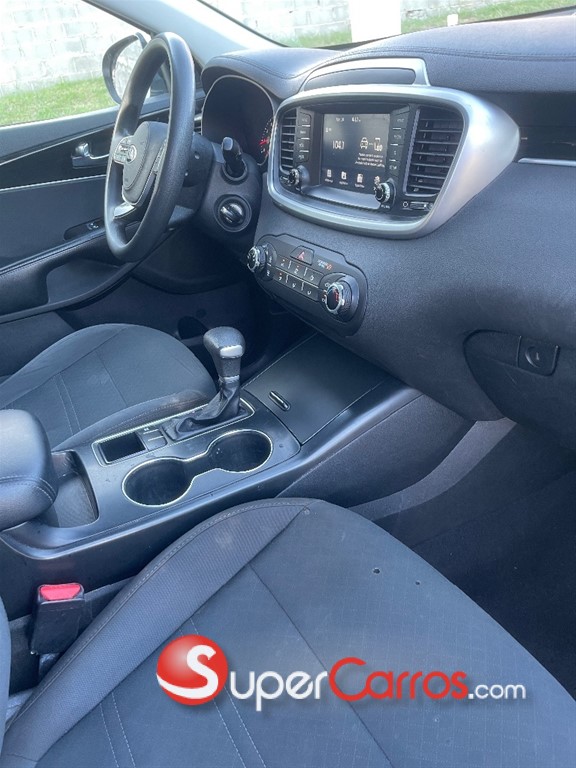 2020 Kia Sorento LX — foto 12 / 12