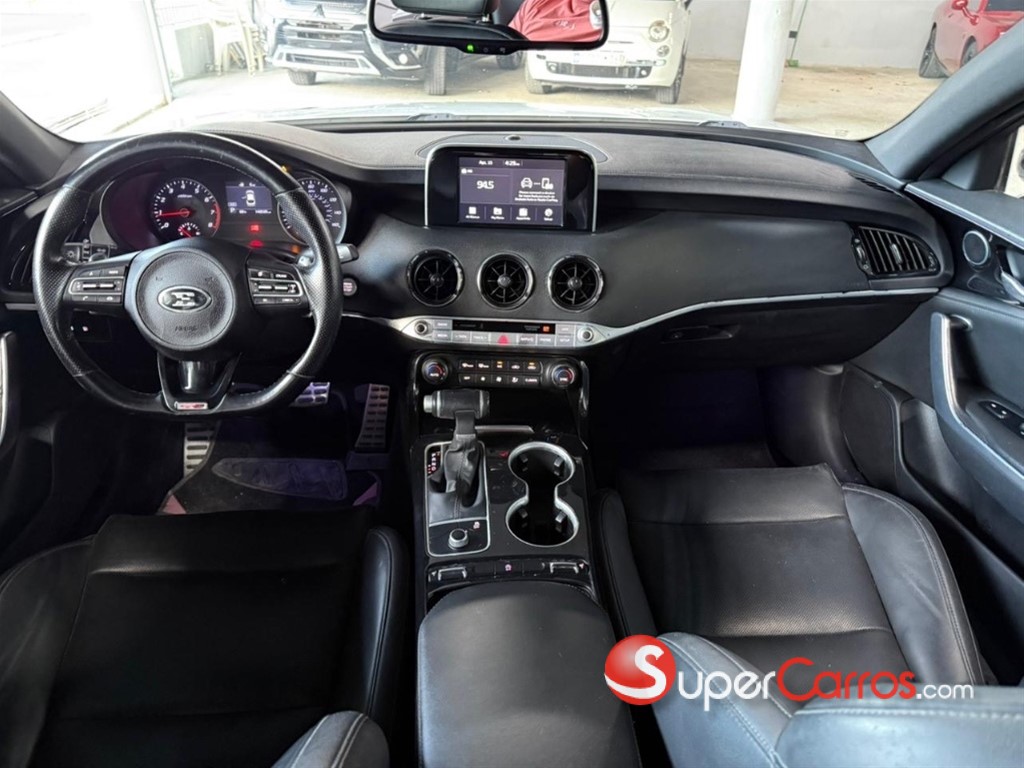 2020 Kia Stinger GT — foto 3 / 11