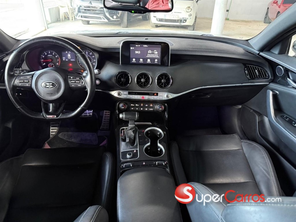 2020 Kia Stinger GT — foto 4 / 11