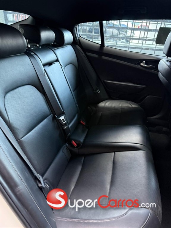 2020 Kia Stinger GT — foto 5 / 11