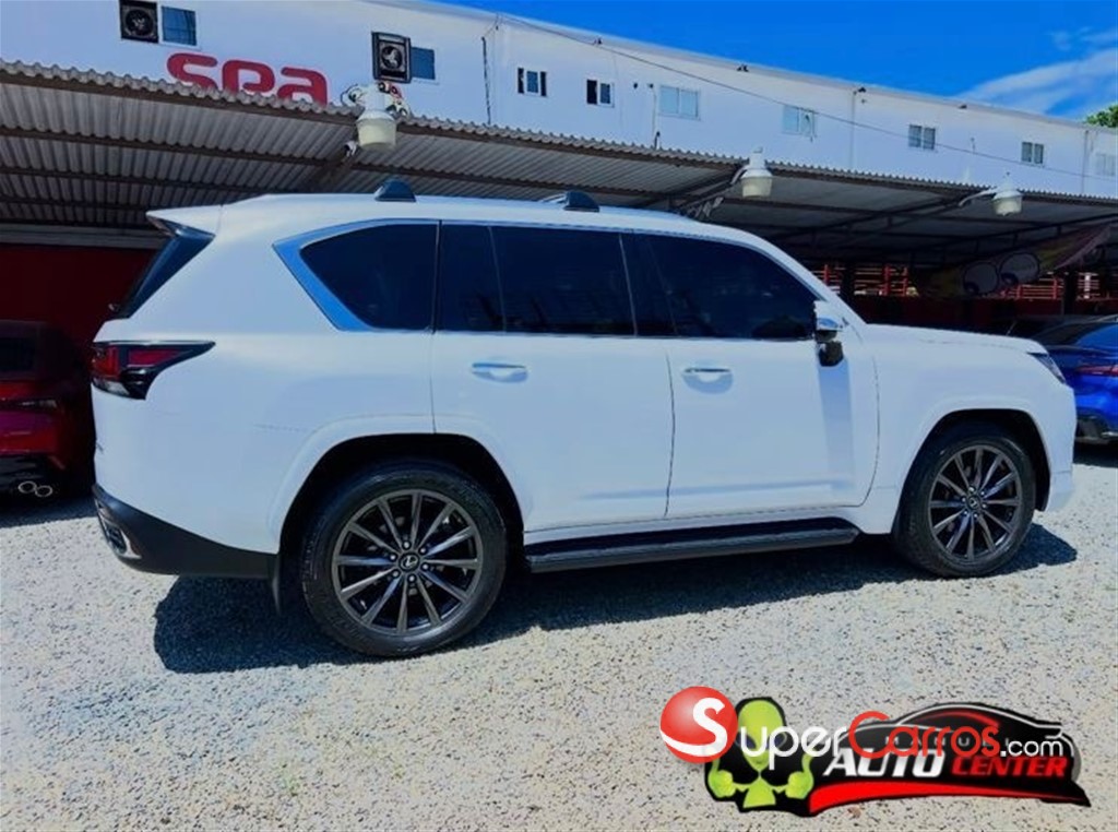 2022 Lexus LX 600 — foto 9 / 12