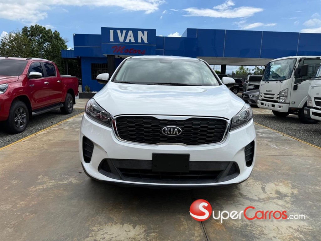 2020 Kia Sorento LX — foto 2 / 12