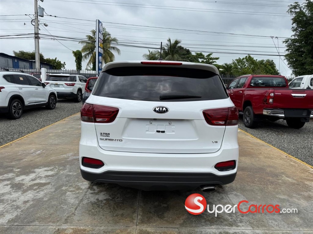 2020 Kia Sorento LX — foto 3 / 12