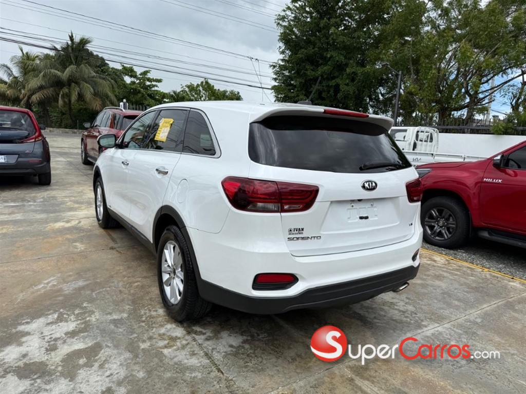 2020 Kia Sorento LX — foto 4 / 12