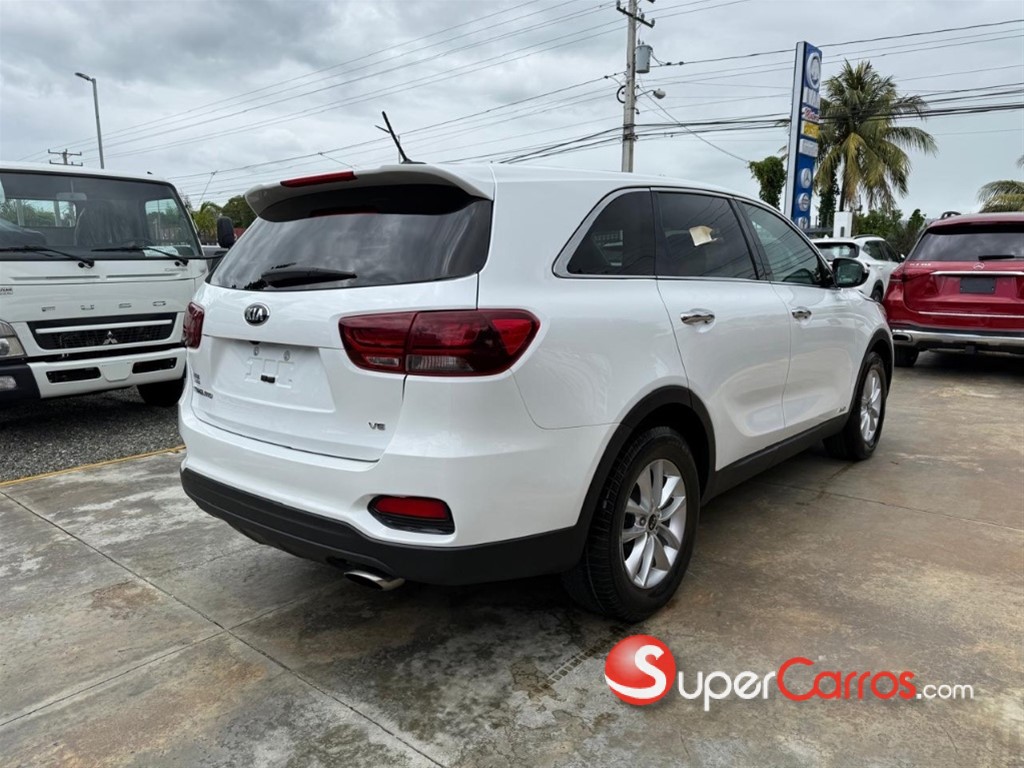 2020 Kia Sorento LX — foto 7 / 12