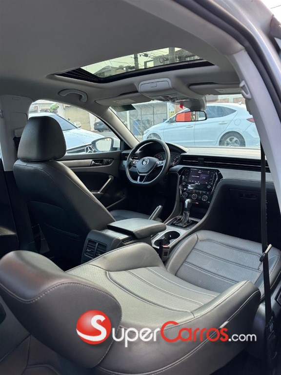 2021 Volkswagen Passat SE — foto 5 / 8