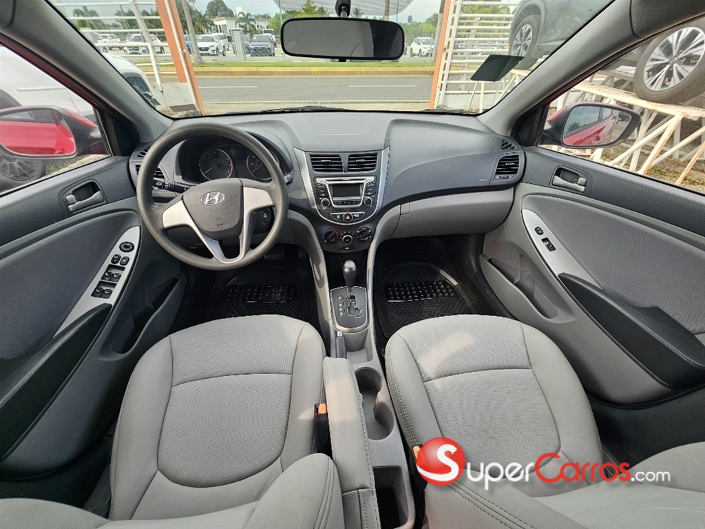 2017 Hyundai Accent SE — foto 2 / 11