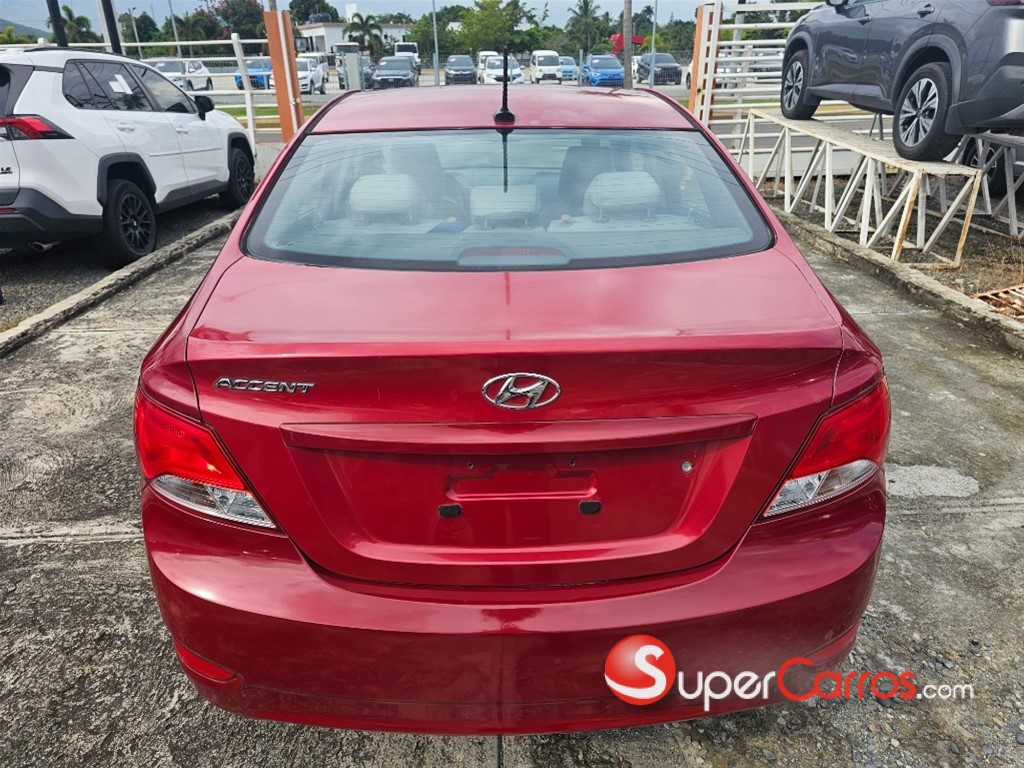 2017 Hyundai Accent SE — foto 10 / 11