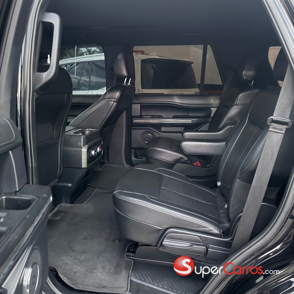2021 Ford Expedition Limited — foto 8 / 10