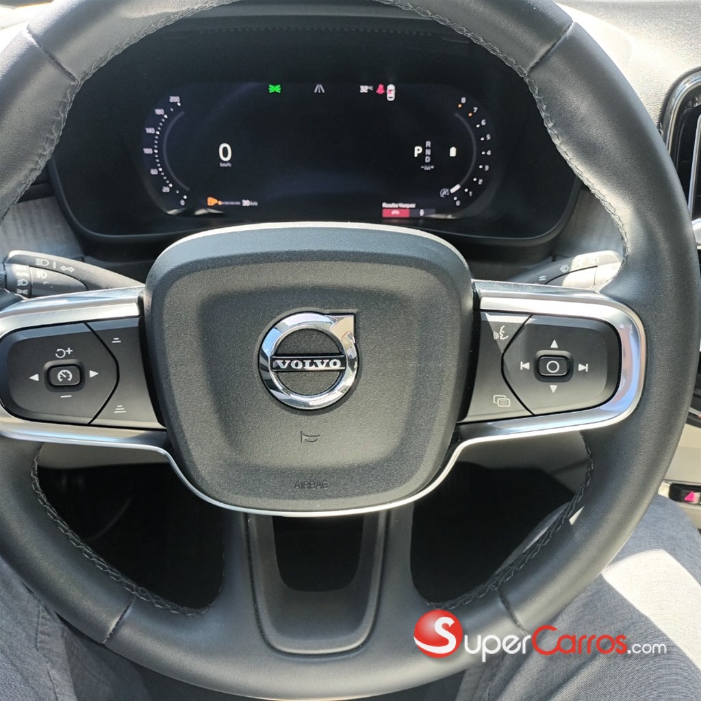 2024 Volvo XC40 Ultimate B4 — foto 9 / 9