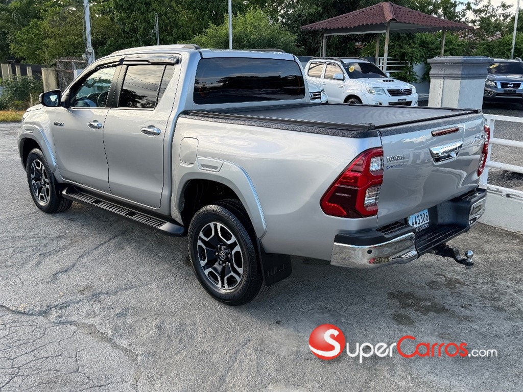 2022 Toyota Hilux Limited TSS — foto 7 / 12