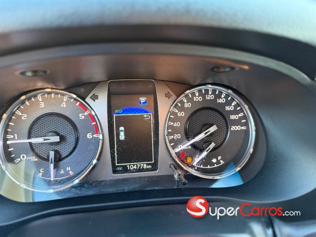 2022 Toyota Hilux Limited TSS — foto 10 / 12