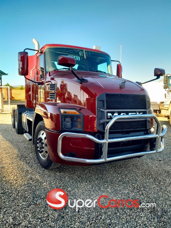 2019 Mack Anthem — foto 2 / 12
