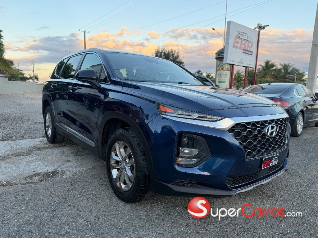 2020 Hyundai Santa Fe SE — foto 2 / 9