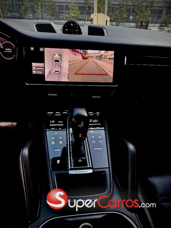 2021 Porsche Cayenne — foto 8 / 12