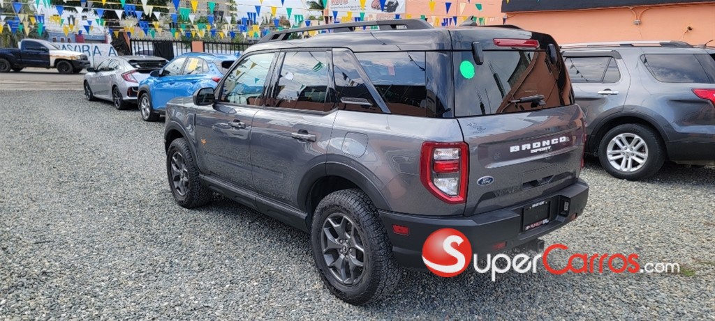2021 Ford Bronco — foto 6 / 11