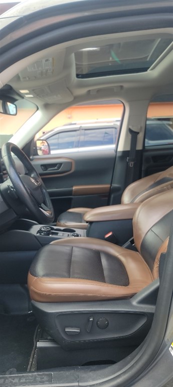 2021 Ford Bronco — foto 9 / 11
