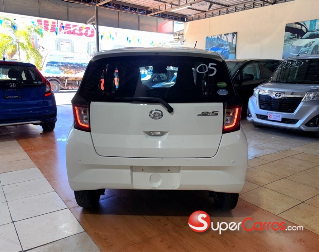 2021 Daihatsu Mira — foto 9 / 11