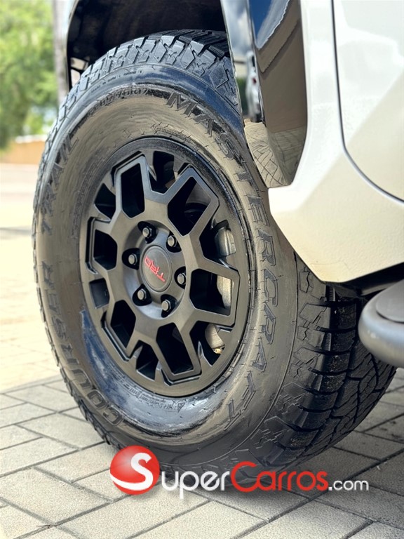 2024 Toyota Tacoma TRD OFF ROAD — foto 10 / 12