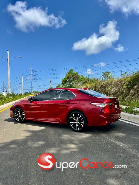 2019 Toyota Camry SE — foto 10 / 12