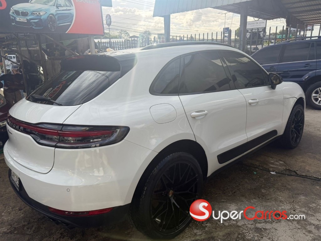 2019 Porsche Macan — foto 8 / 12