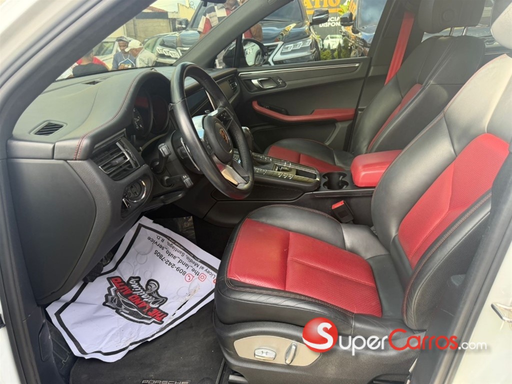 2019 Porsche Macan — foto 9 / 12