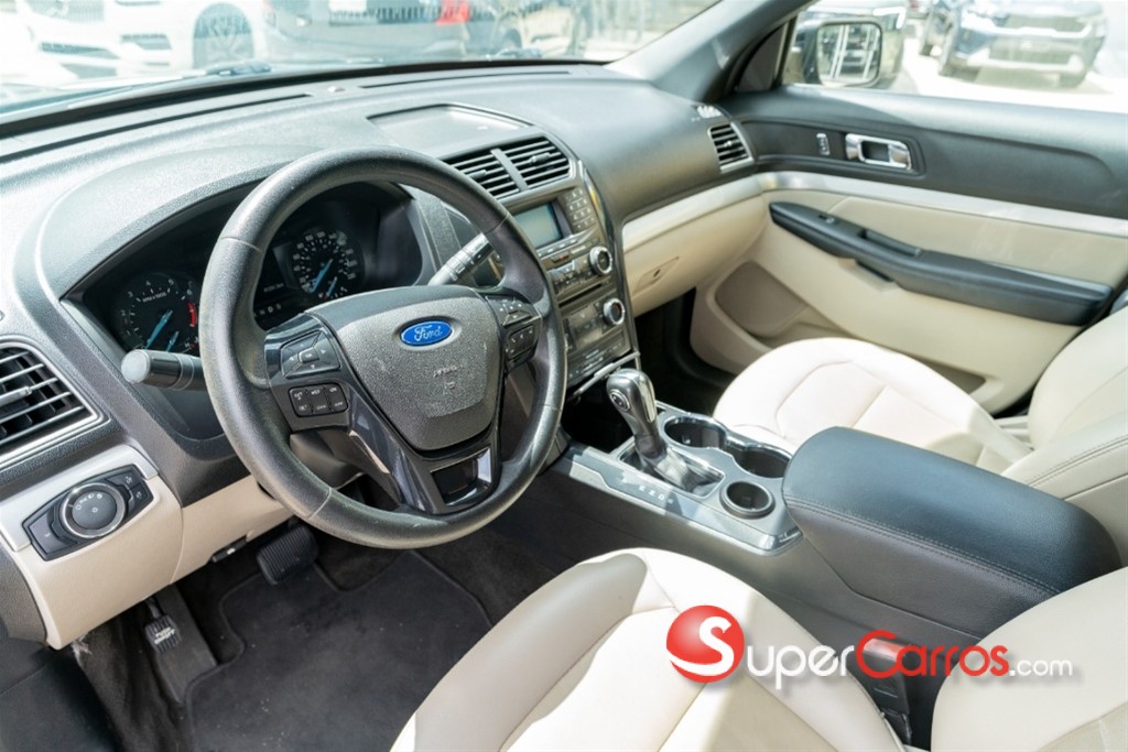 2018 Ford Explorer XLT — foto 8 / 11