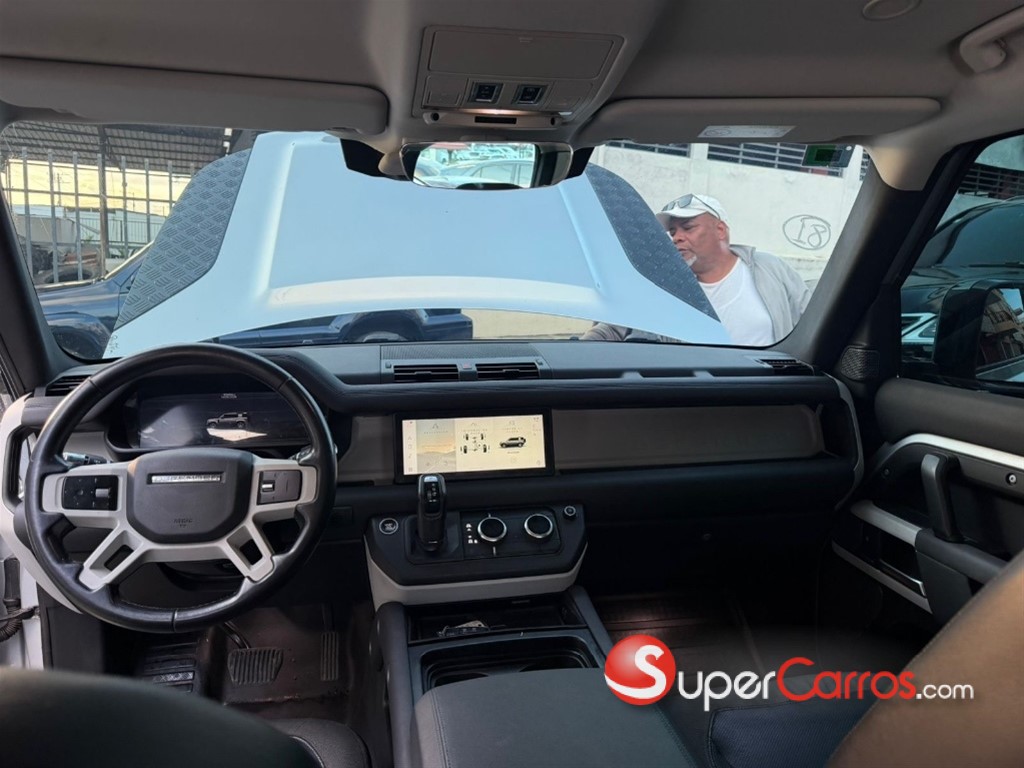 2021 Land Rover Defender 110 SE — foto 4 / 12