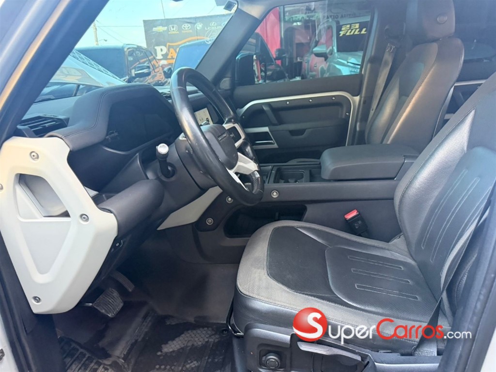2021 Land Rover Defender 110 SE — foto 7 / 12