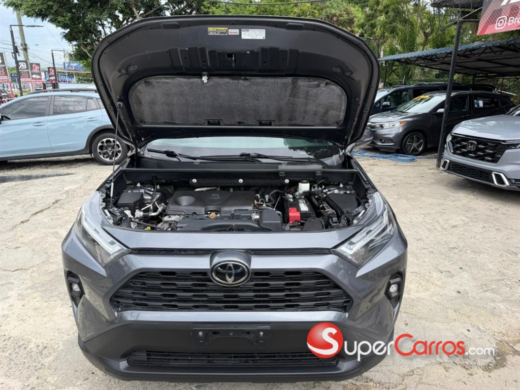 2022 Toyota RAV4 XLE Premium — foto 12 / 12