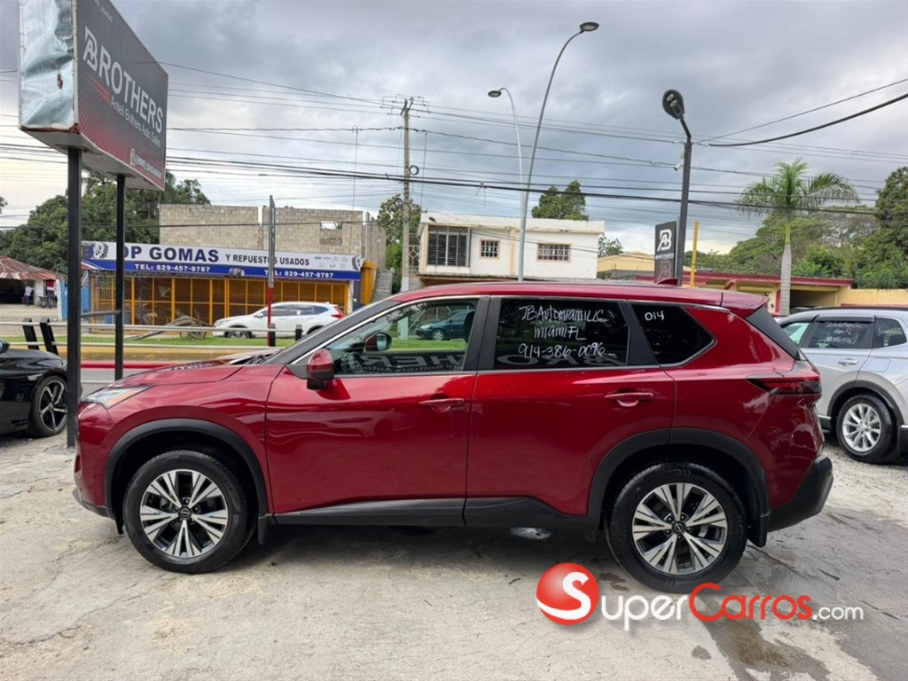 2022 Nissan Rogue SV — foto 7 / 12
