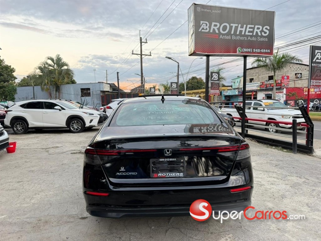 2023 Honda Accord EXL — foto 8 / 12