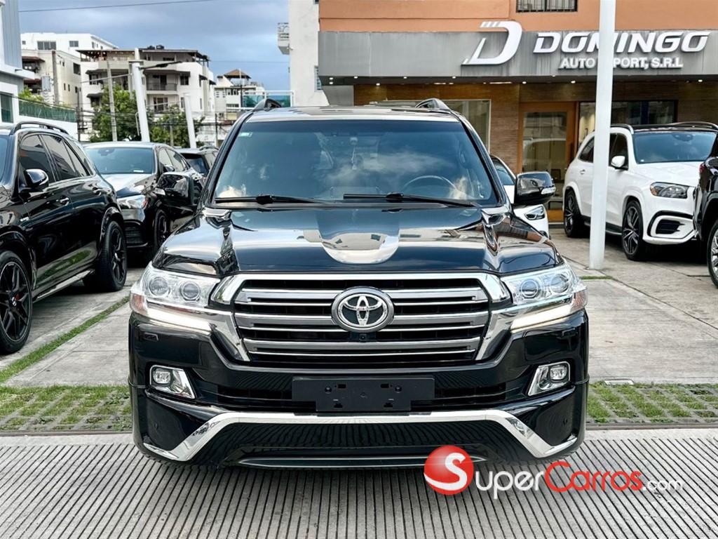 2017 Toyota Land Cruiser VXR — foto 2 / 12