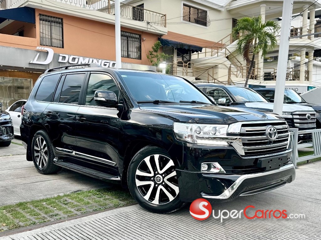 2017 Toyota Land Cruiser VXR — foto 3 / 12