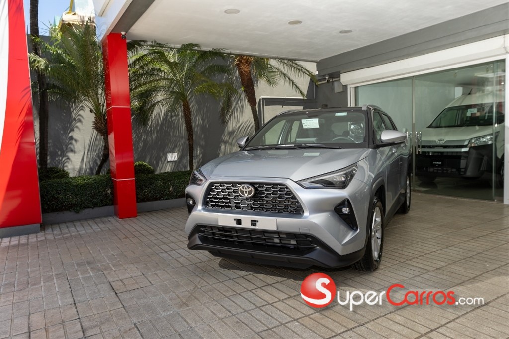2026 Toyota Yaris Cross Full — foto 3 / 8