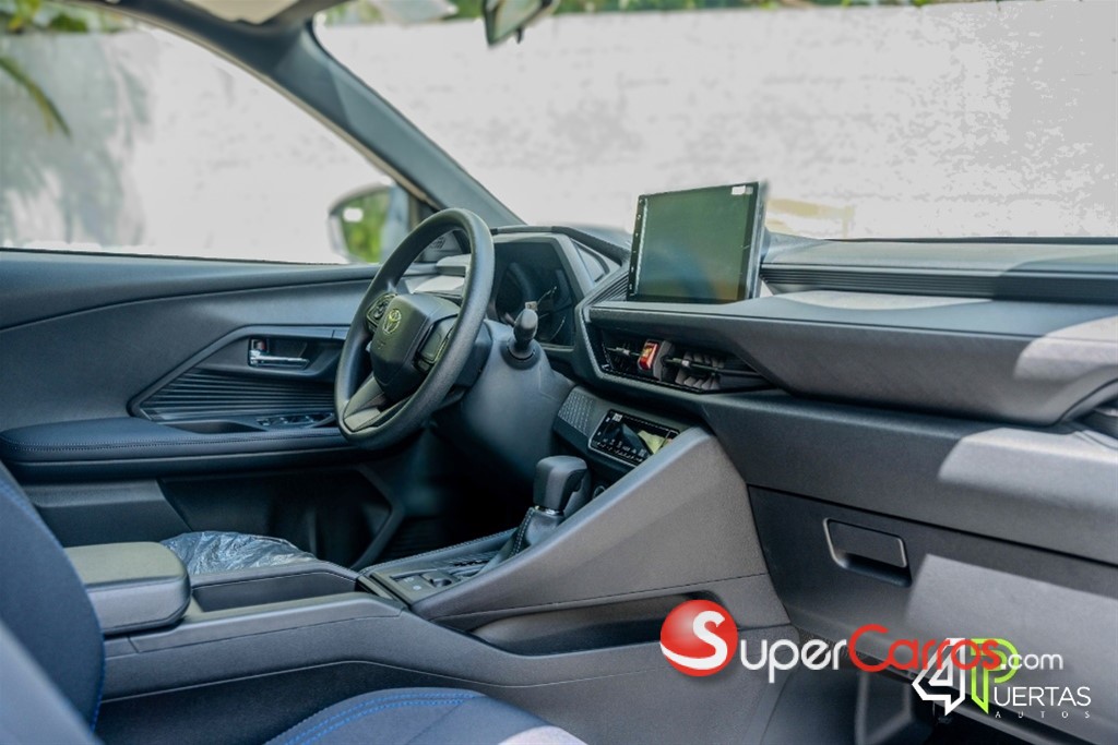 2026 Toyota Yaris Cross Full — foto 8 / 8