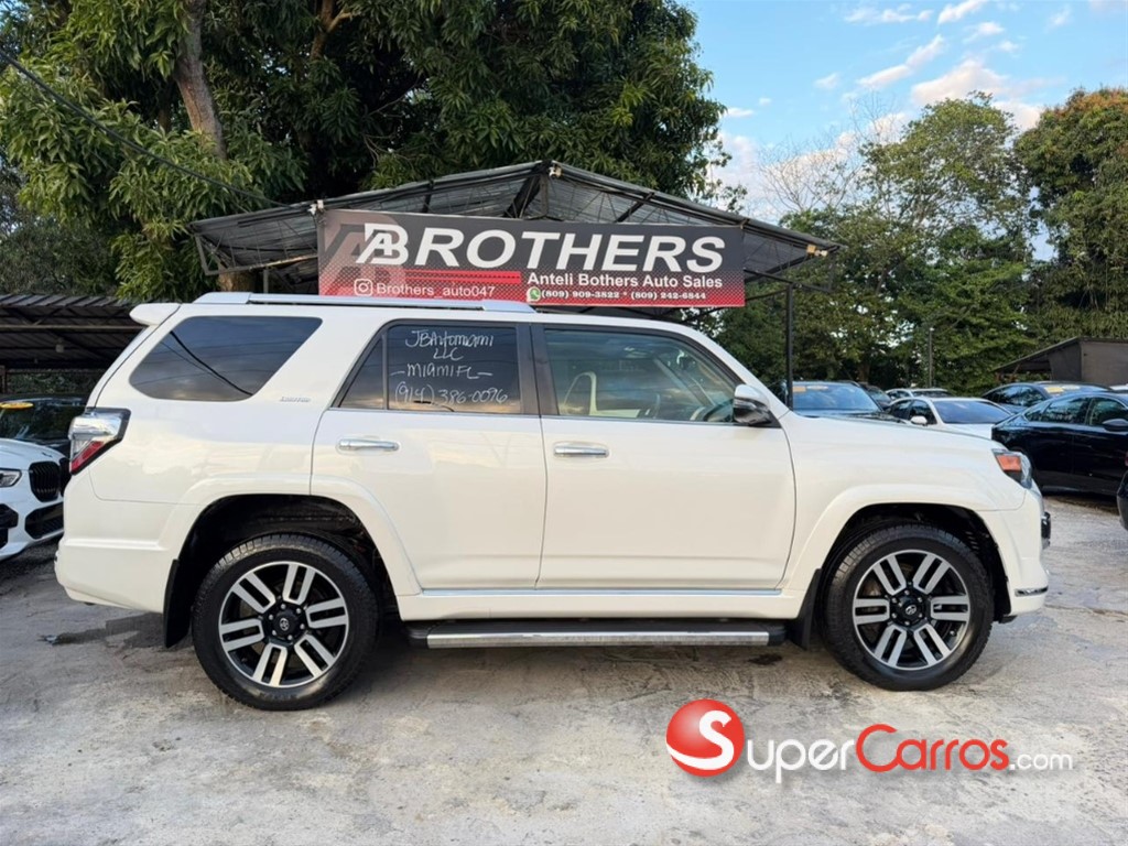 2020 Toyota 4 Runner Limited — foto 7 / 11