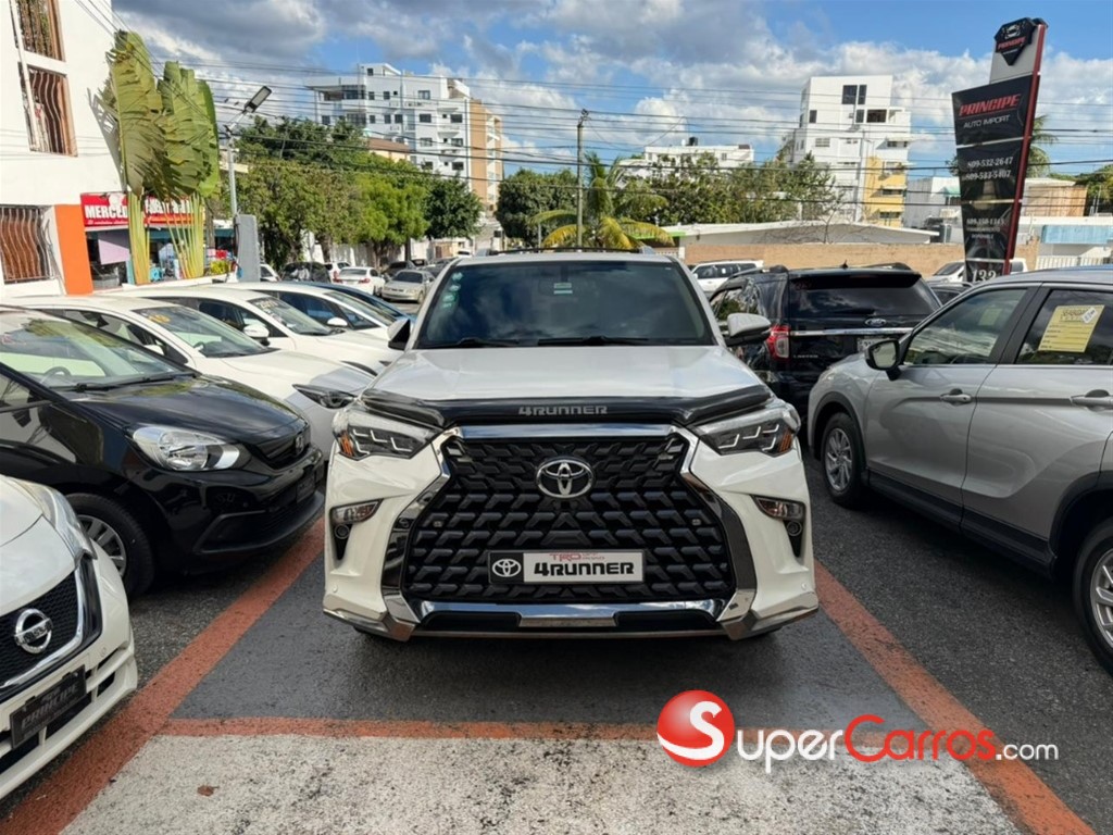 2014 Toyota 4 Runner SR5